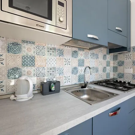 Trilocale A Pochi Passi Dal Mare Con Giardino Con Wifi *