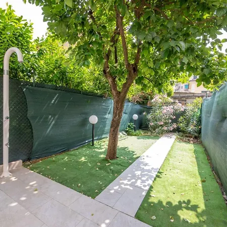 Trilocale A Pochi Passi Dal Mare Con Giardino Con Wifi ラッパロ