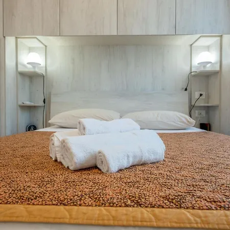 Trilocale A Pochi Passi Dal Mare Con Giardino Con Wifi アパート